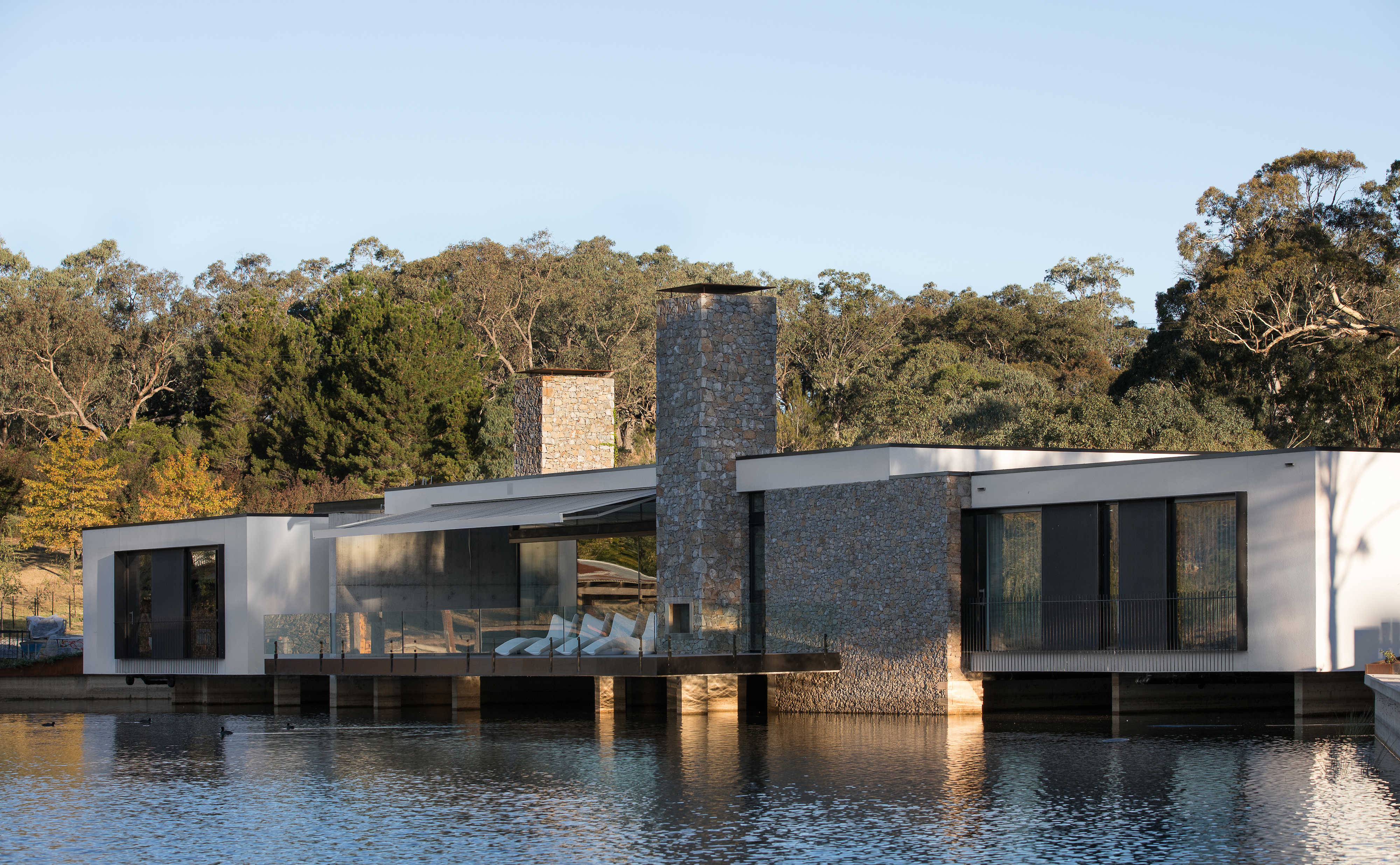 Swan House by Collins Caddeye Architects. Image by Stefan Postles.