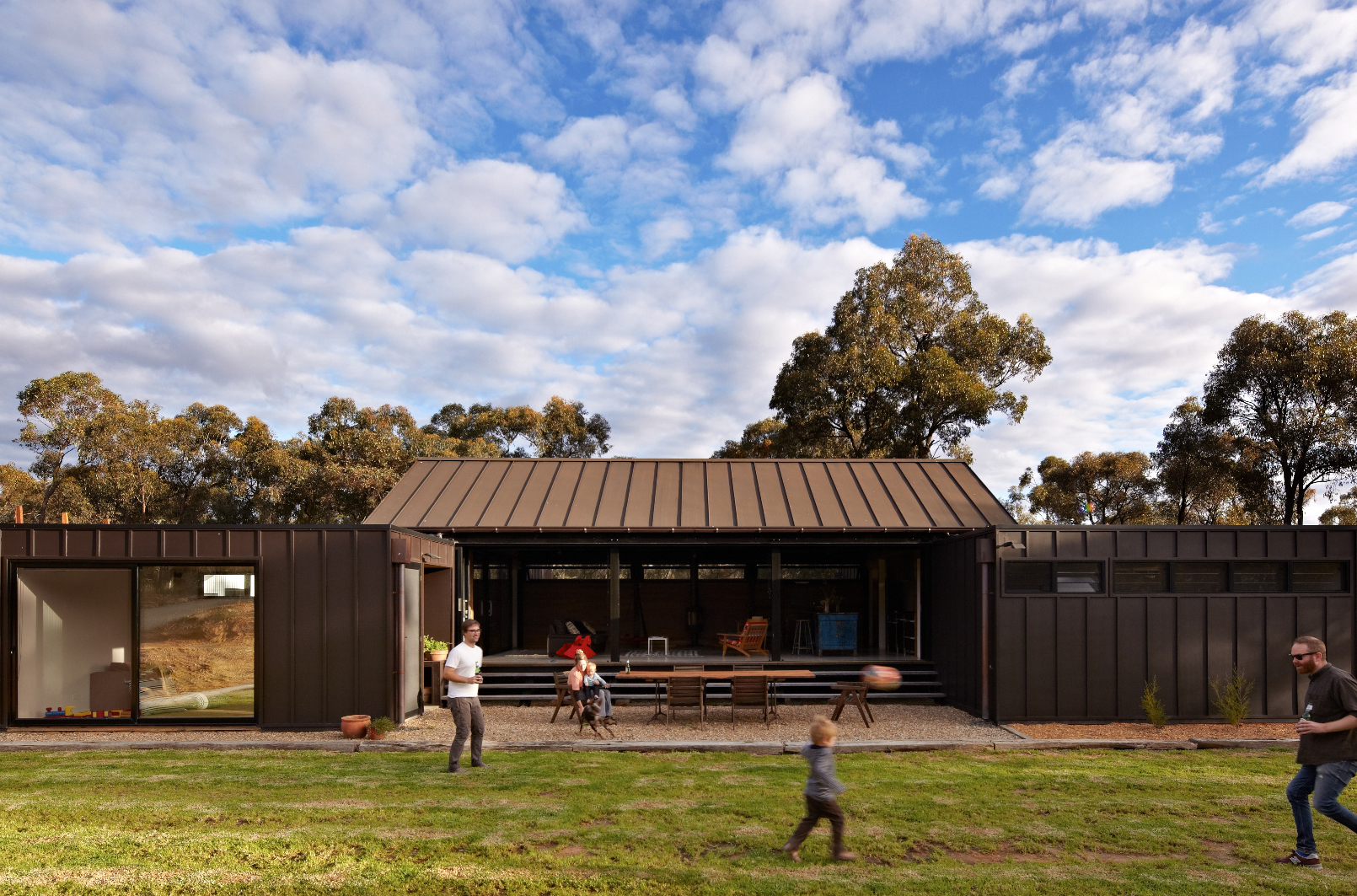 Kooroork House II photographed by Glenn Hester